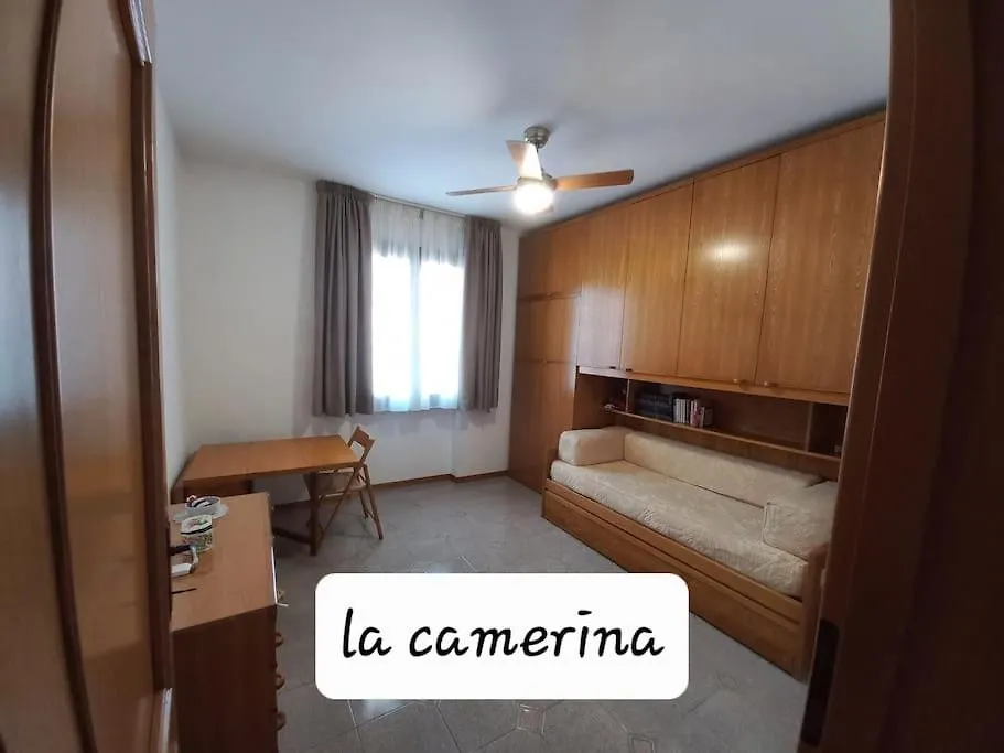 Casa Venera. Bella, Zona Centrale Villa Pisa
